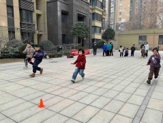 社区工作人员提前半小时