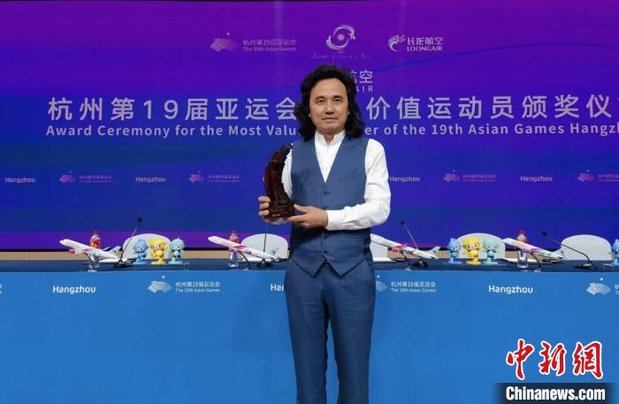 东阳木雕非遗传承人黄小明为杭州亚运会打造M