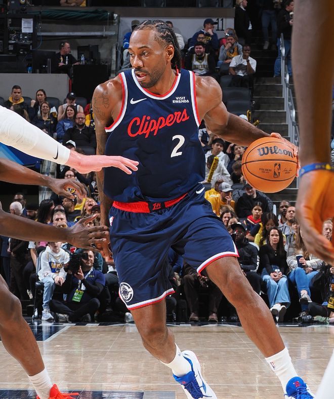 伦纳德绝杀锁定胜局 创NBA历史纪录