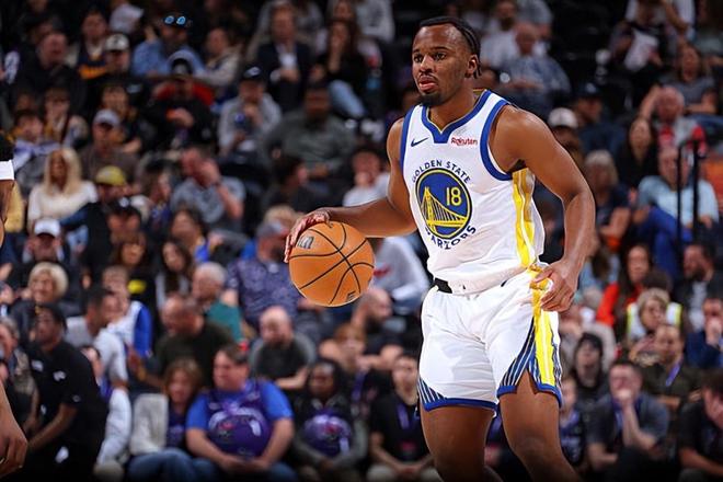 爵士险胜勇士克莱尔11分5篮板成关键先生