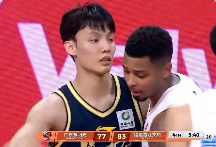 浙江男篮客场逆转辽宁终结对手连胜 浙江队稳居